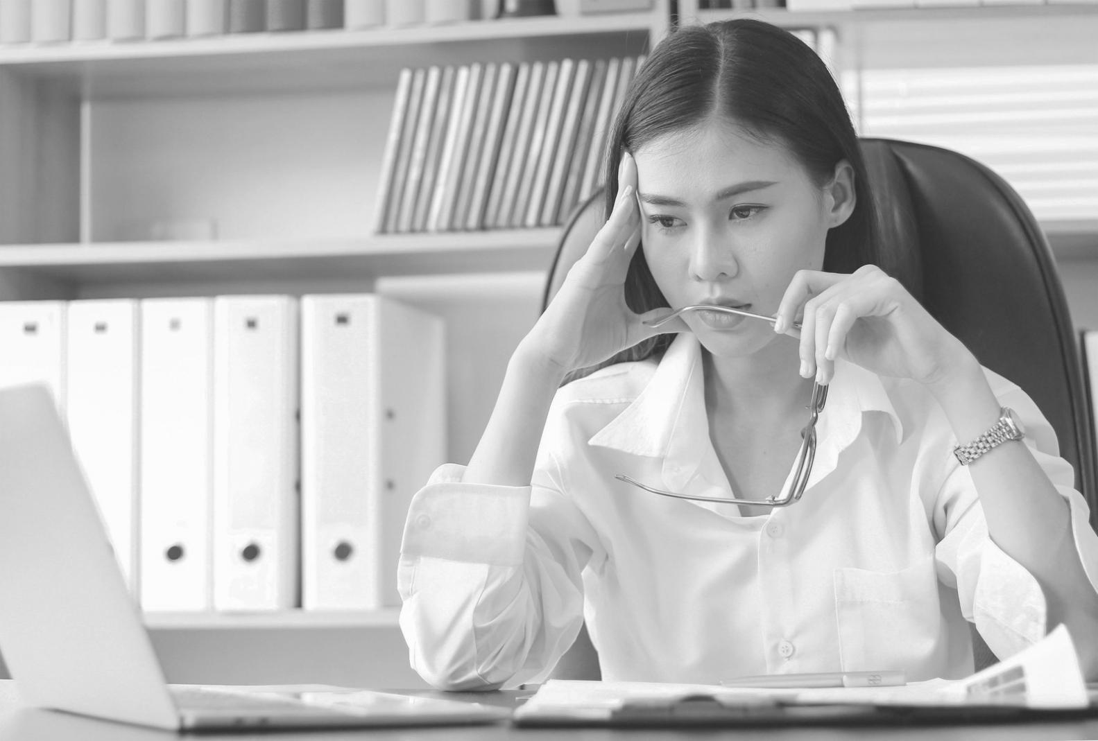 Dashboard de suivi des métriques de recherche et des tendances de visibilité